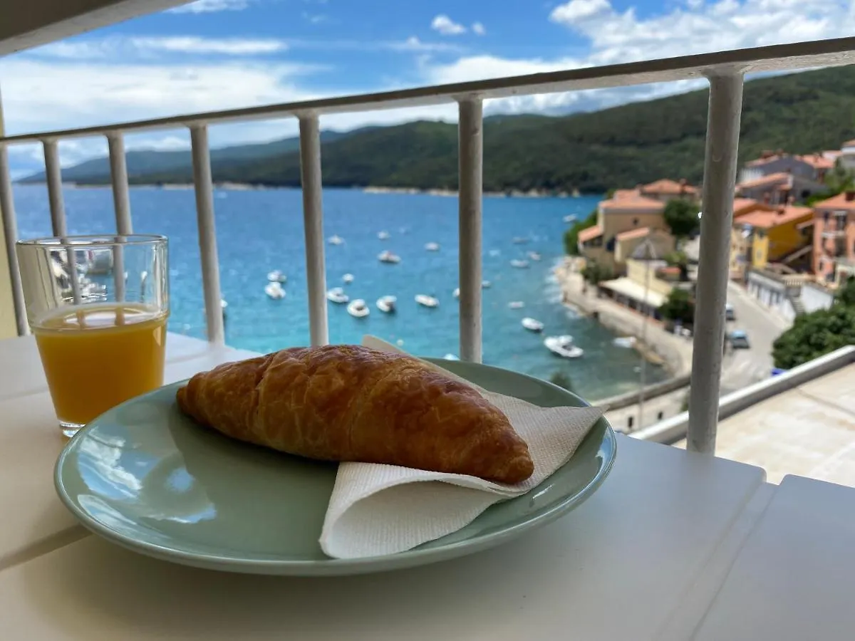 Apartment Angie - Intermezzo With Sea View In Center Of Rabac